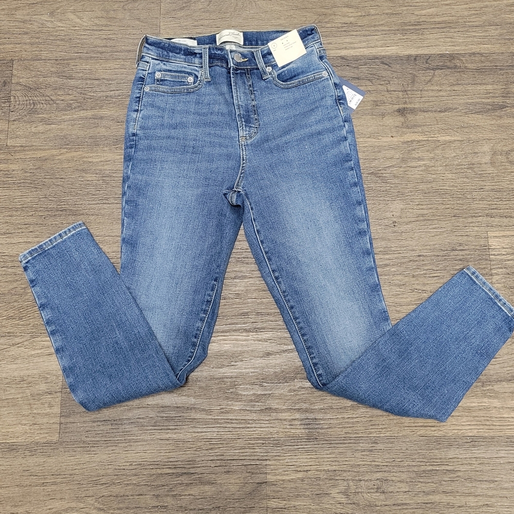 Universal Thread High-Rise Slim Straight Jeans - Medium Blue